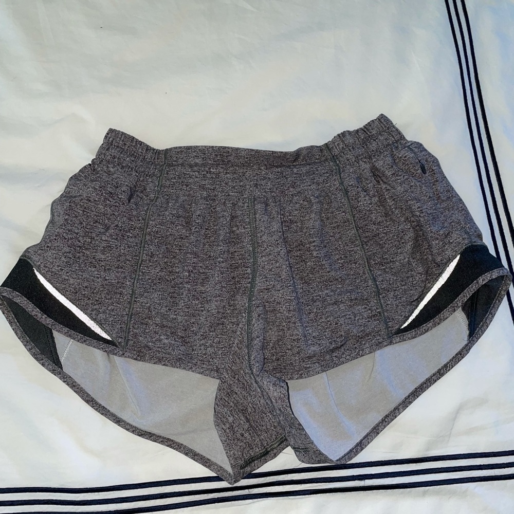 Hotty Hot 2.5 in Heathered Grey